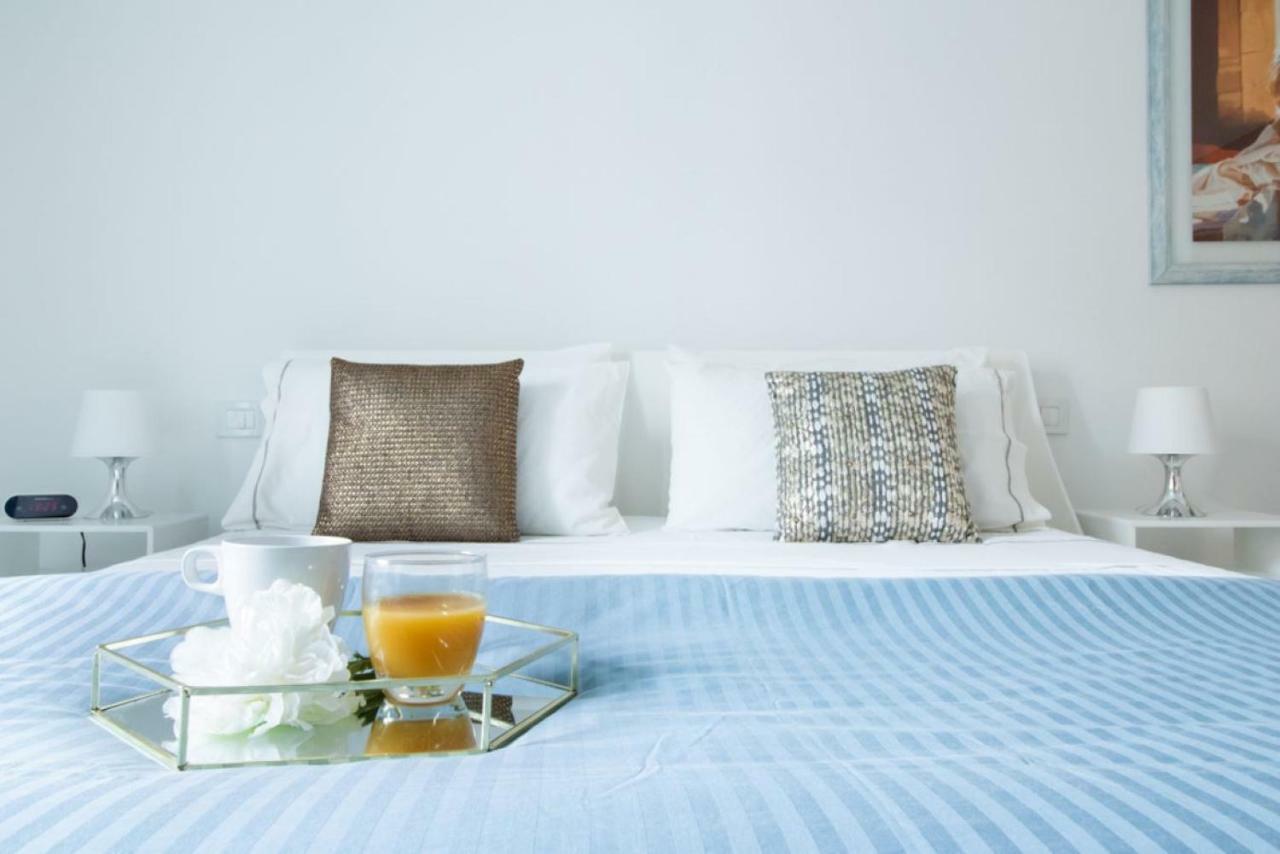 Casa Giulia - Apartment Beachfront With 2 Bedrooms, Air Conditioning And Private Parking, Just 30 Meters From The Beach Sestri Levante Zewnętrze zdjęcie